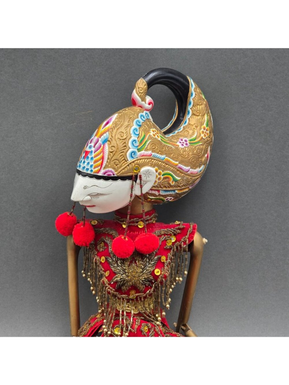 Vintage Indonesian Wayang Golek Arjuna Rod Puppet Carved Wood Batik 29" - Picture 7 of 15